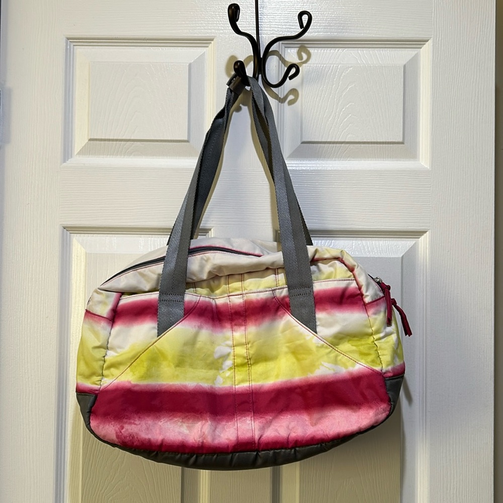 The North Face Tye Dye Duffel - Picture 4 of 16